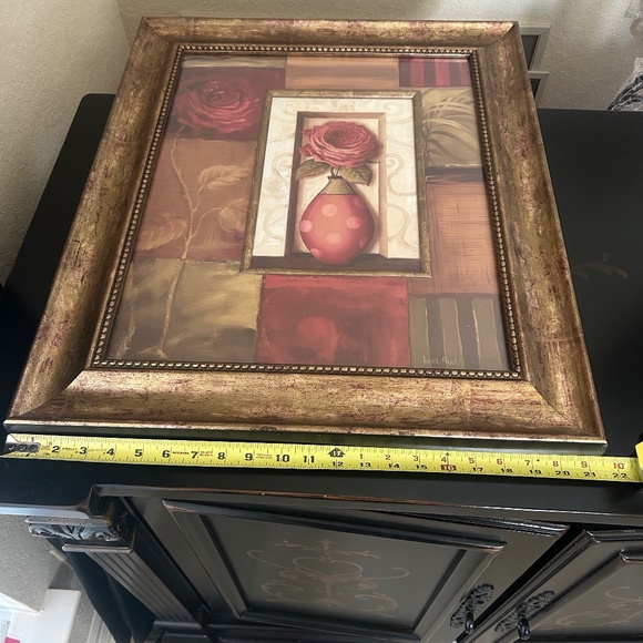 Framed print of a Rose in a Vase by Lisa Audit. - Picture 2 of 4